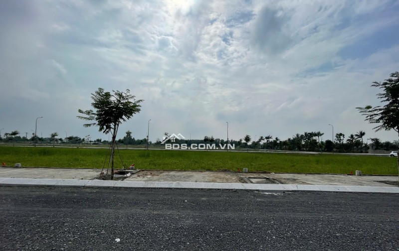 ĐẤT NỀN NGAY TRUNG TÂM HÀNH CHÍNH THỦ THỪA CHỈ HƠN 18TRIỆU/m, SỔ HỒNG RIÊNG TỪNG NỀN