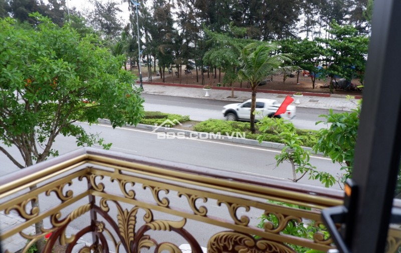 Bán khách sạn mặt biển Sầm Sơn, Thanh Hóa