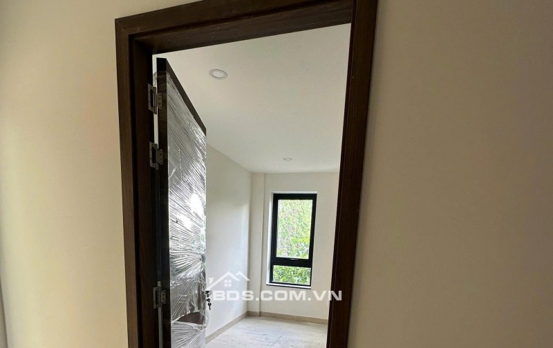 CHO THUÊ PHÒNG MỚI XÂY- GẦN ĐH VĂN LANG ( Bình Thạnh)