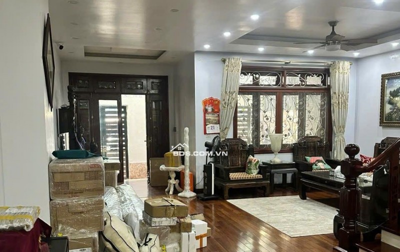 Cho thuê nhà mặt đường Quang Lai, Tứ Hiệp thích hợp vừa làm văn phòng và ở nhà đẹp