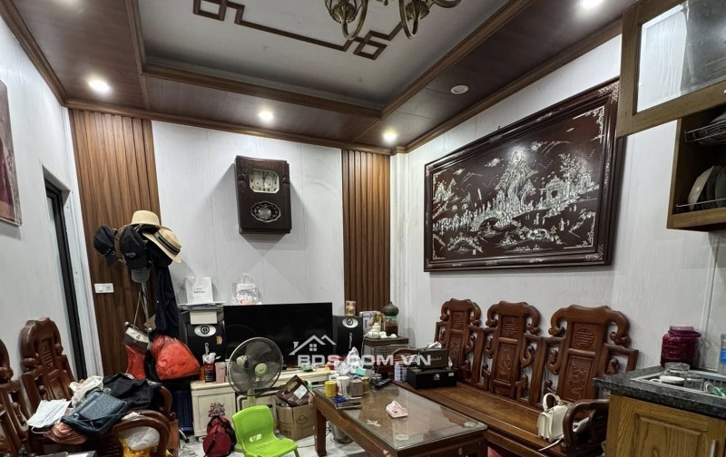 Lý Thường Kiệt 4 Tầng 11,3 Tỷ Ô TÔ Đỗ Cổng – Ngõ Rộng Sạch Thoáng Sáng