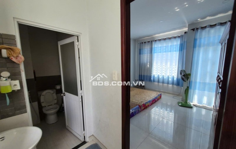 Bán nhà 1 trệt 1 lầu 1 sân thượng Hẻm đường LK 4-5 ,P.Bình Hưng Hòa B , Bình Tân