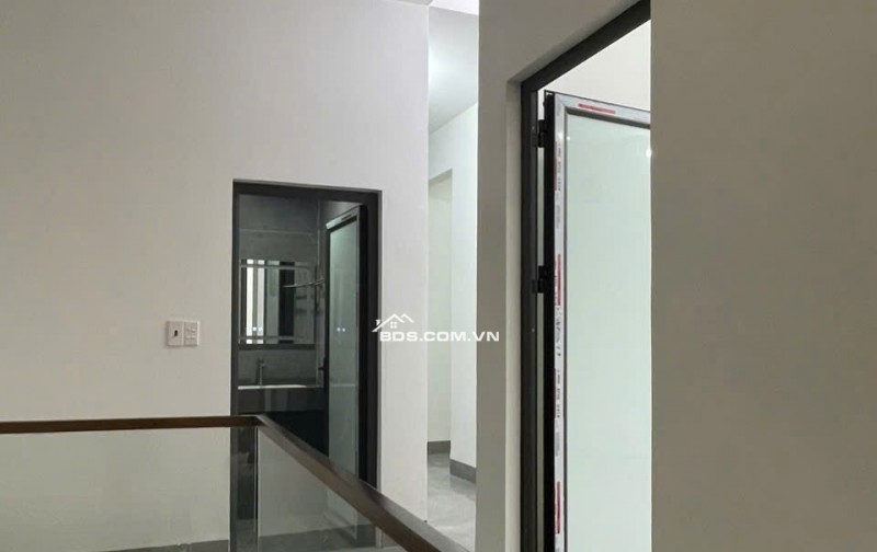 BÁN NHÀ ĐẸP 2.15 TỶ 3 TẦNG 48M2 ( ĐÔNG NAM ) NGÕ NGUYỄN TRI PHƯƠNG