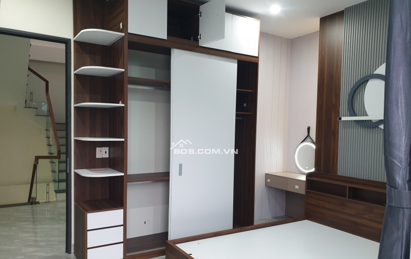 BÁN NHÀ ĐẸP 2.4 TỶ 3 TẦNG 50M2 ( TÂY BẮC ) NGÕ NGẮN KHU ĐỒNG QUÝT