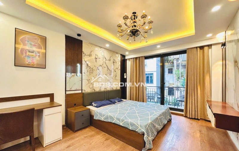 THẠCH BÀN – NHÀ DÂN XÂY 46M2 × 5 TẦNG – Ô TÔ ĐỖ CỬA – NHỈNH 8 TỶ