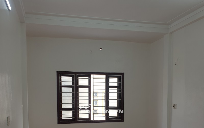 BÁN NHÀ 2.65 TỶ 3 TẦNG 97M2 ( ĐÔNG NAM ) Ô TÔ ĐỖ CỬA NGÕ GIẢI PHÓNG