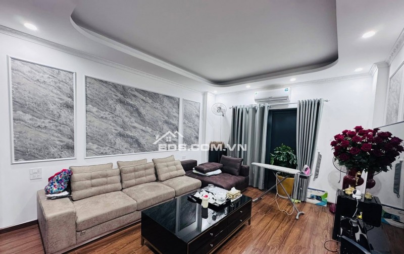 Bán Nhà Ngõ Ô TÔ, Võ Thị Sáu, Hai Bà Trưng 40m, 7 tầng, mt 4m, giá 22.5 tỷ.