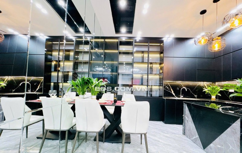 Bán Nhà Ô TÔ Đỗ Cửa, Vương Thừa Vũ, Thanh Xuân 41/45m, 5 tầng, mt 4.3m, giá 12.8 tỷ.