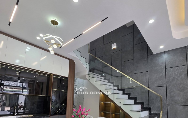 Bán nhà 3 tầng kiệt 245 Âu Cơ - Nhà mới FULL nội thất Y hình