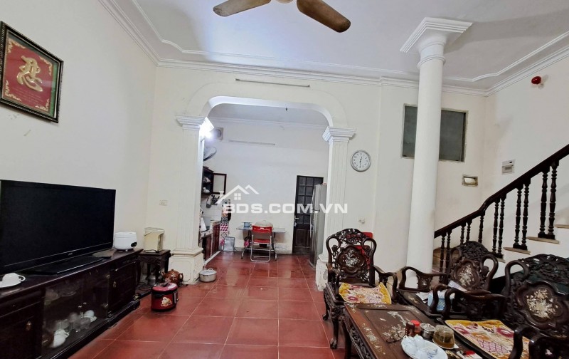 Cần Bán ! Mặt Phố Chùa Quỳnh Mặt Tiền 6.2M 73M2 30 Tỷ Đoạn Đẹp Nhất Phố