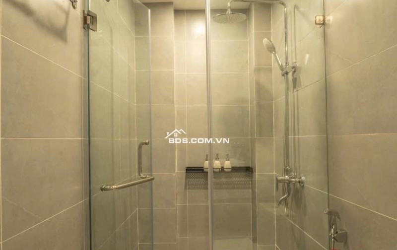 Lô Góc Mặt Hồ Tây Yên Hoa 8 Tầng MT 6.5M 99 Tỷ Nhà Đẹp Mới Nội Thất Xịn