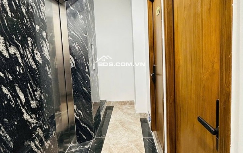 Bán CHDV Quan Nhân gần ôtô, 110m2 - 7T - thang máy, full nội thất mới xịn xò, doanh thu 1.8 tỷ/năm, giá 26.9 tỷ