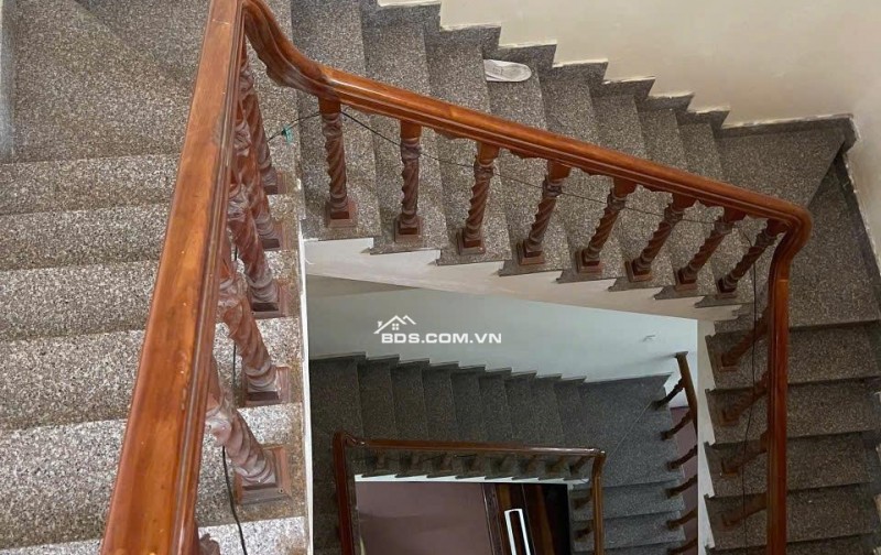 Siêu phẩm nhà đẹp mặt tiền đường Nguyễn Trãi, Sầm Sơn, DT 86m2, giá 3 tỷ xxx