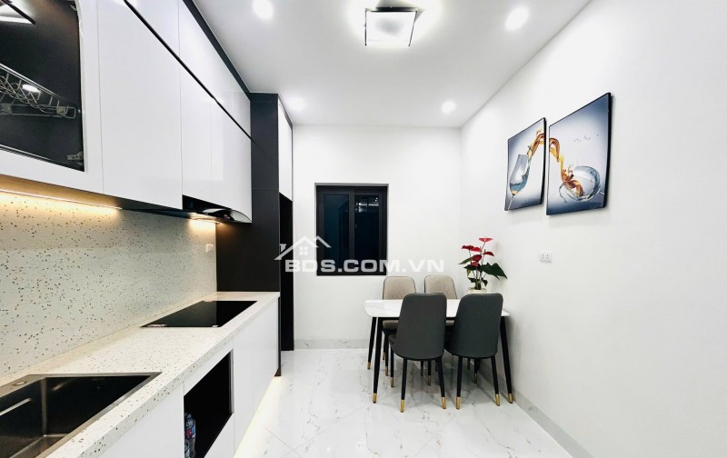 CẦN BÁN NHÀ PHỐ QUAN NHÂN - 33M2 - 5 TẦNG - MT 3.2- GIÁ 8.15 TỶ