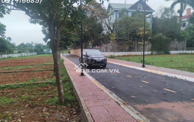 Đất nền Hòa Lạc bám trục Hồ Tây - Ba Vì giá chỉ hơn 3 tỷ, chuẩn pháp lý!