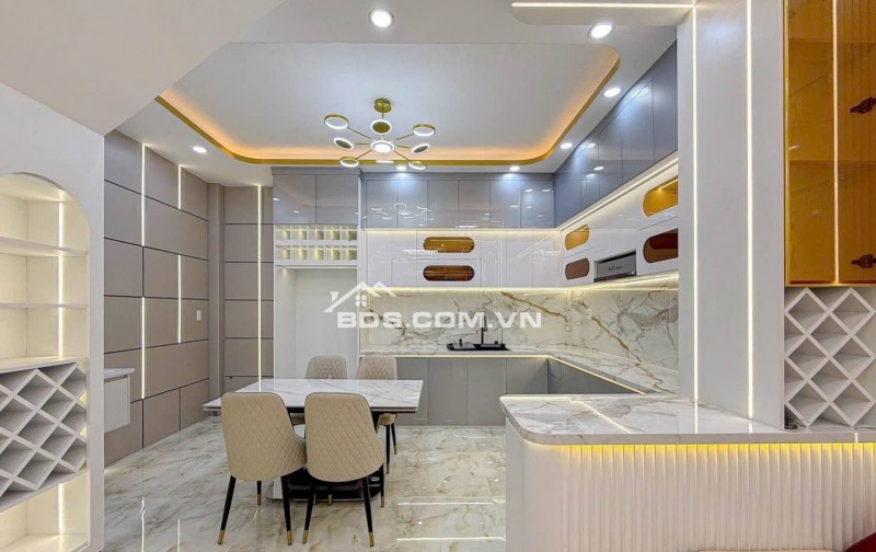 Bán nhà 3 tầng 5x12 gần Phú Mỹ Hưng, full nội thất 10 tỷ 6