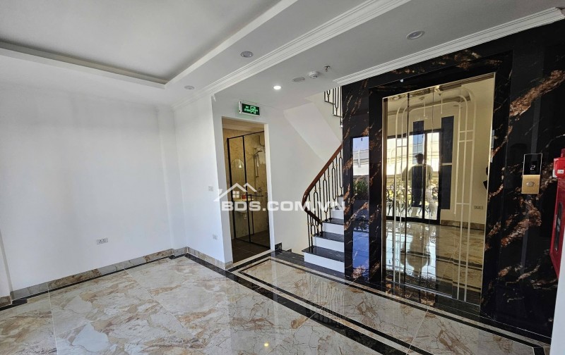 Nhà Đẹp Lô Góc Hai Mặt phố Triệu Việt Vương Mặt Tiền 15M 7 Tầng Thang máy 75 Tỷ