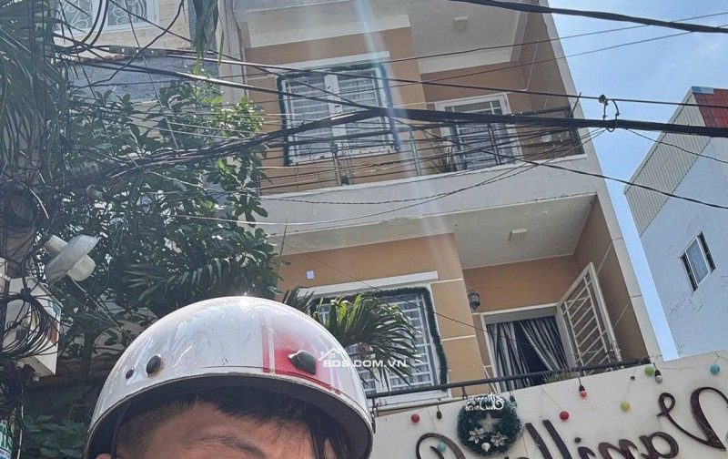 Vị trí siêu tốt Hẻm oto đối diện AEON Mall Tân Phú, 60m2, 3 tầng, hơn 6ty..