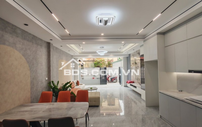 SIÊU PHẨM NGỌC THỤY – 66M² – 5 TẦNG THANG MÁY – SÁT QUY HOẠCH 17M – TƯƠNG LAI MẶT PHỐ