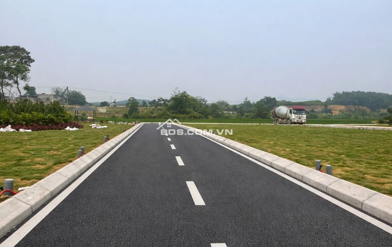  Chỉ hơn 300 TRIỆU sở hữu ngay đất gần trung tâm kinh tế Ba Đồi – Lạc Thủy