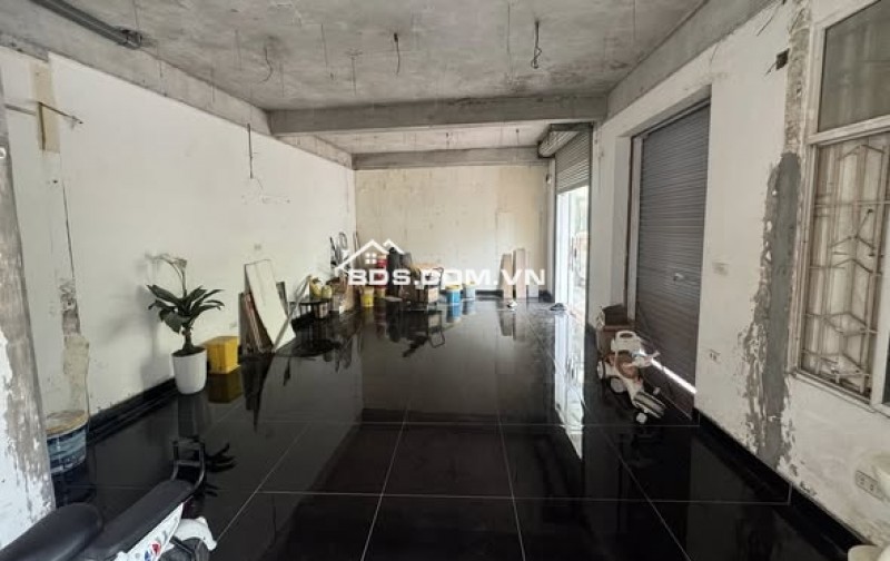 Mặt Hồ Trúc Bạch 113M2 Mặt Tiền 6.5M 55 Tỷ SDCC Xây Tòa Nhà 2 Mặt Tiền Trước Sau