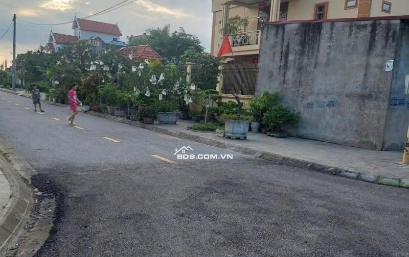 Chính chủ cần bán lô đất KDC tái định cư Cầu Hưng Hà, TP. Hưng Yên, DT 99.5m2, giá đầu tư