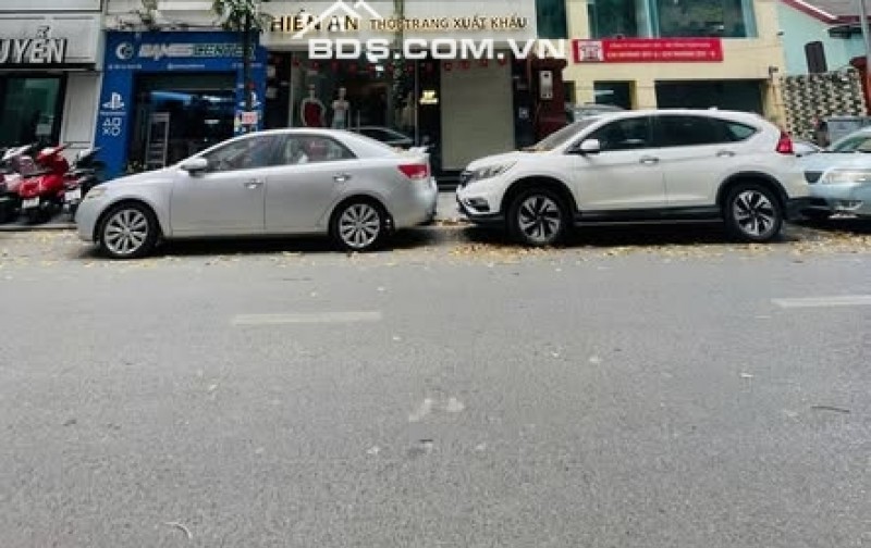 Mặt phố Lý Nam Đế Mặt Tiền 10M Lô Góc 3 Thoáng 4 Tầng 65 Tỷ SDCC Vị trí rất đẹp