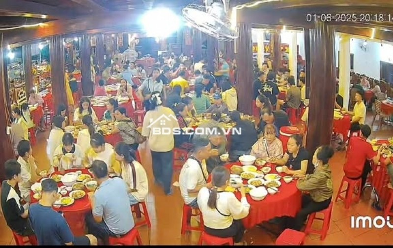 Bán trạm dừng chân kèm nhà sàn gỗ Lim Lào cung đình cùng toàn bộ công trình kiến trúc gắn liền với đất