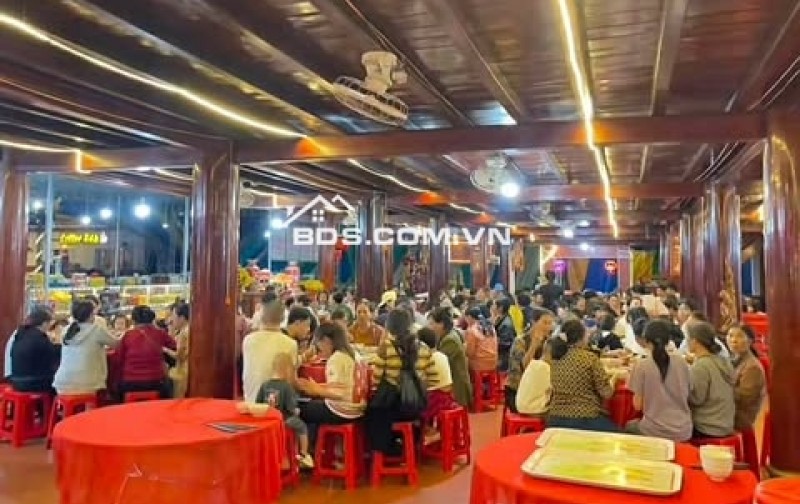 Bán trạm dừng chân kèm nhà sàn gỗ Lim Lào cung đình cùng toàn bộ công trình kiến trúc gắn liền với đất