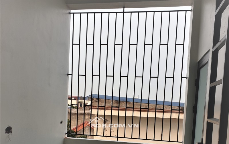 BÁN NHÀ ĐẸP 1.75 TỶ 3 TẦNG 52M2 ( ĐÔNG BẮC ) NGÕ KHU ĐỆ TỨ