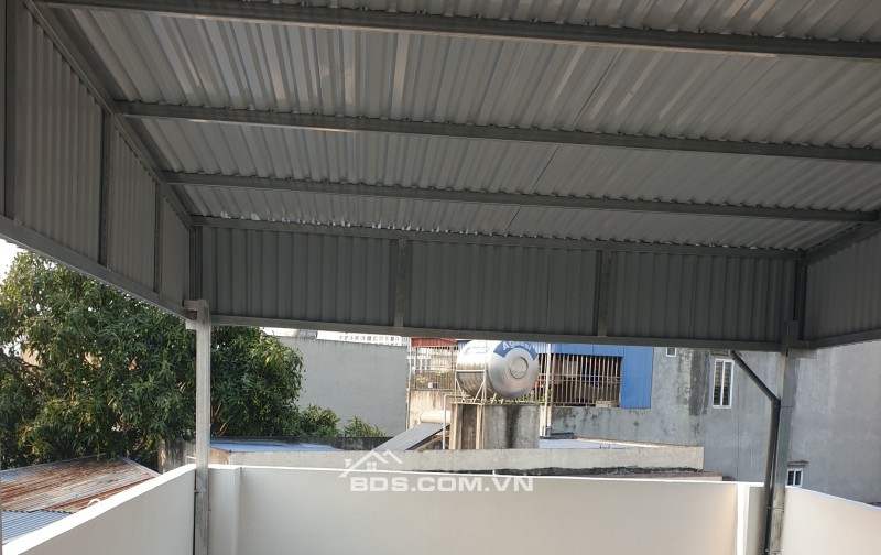 BÁN NHÀ 2.65 TỶ 3 TẦNG 97M2 ( ĐÔNG NAM ) Ô TÔ ĐỖ CỬA NGÕ GIẢI PHÓNG