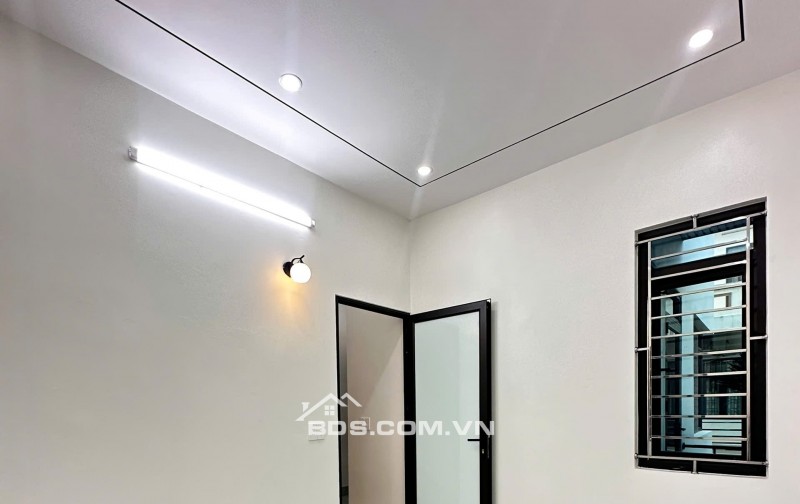 BÁN NHÀ ĐẸP 2.7 TỶ 3 TẦNG XÂY MỚI 54M2  NGÕ TRẦN NHÂN TÔNG