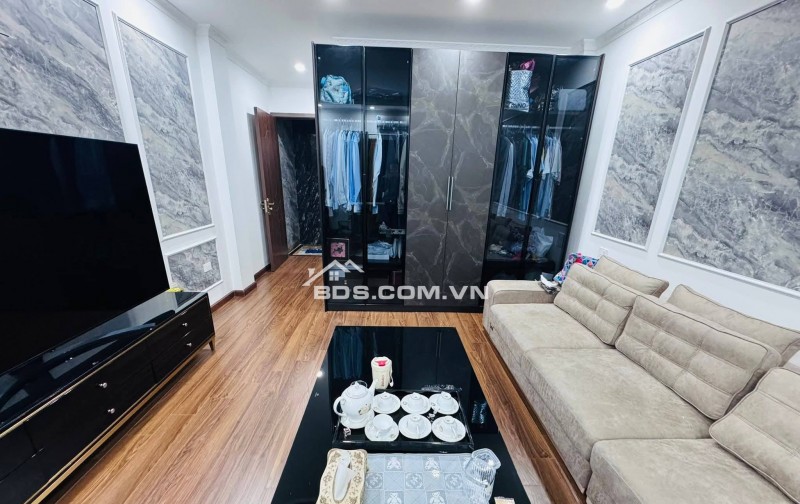 Bán Nhà Ngõ Ô TÔ, Võ Thị Sáu, Hai Bà Trưng 40m, 7 tầng, mt 4m, giá 22.5 tỷ.