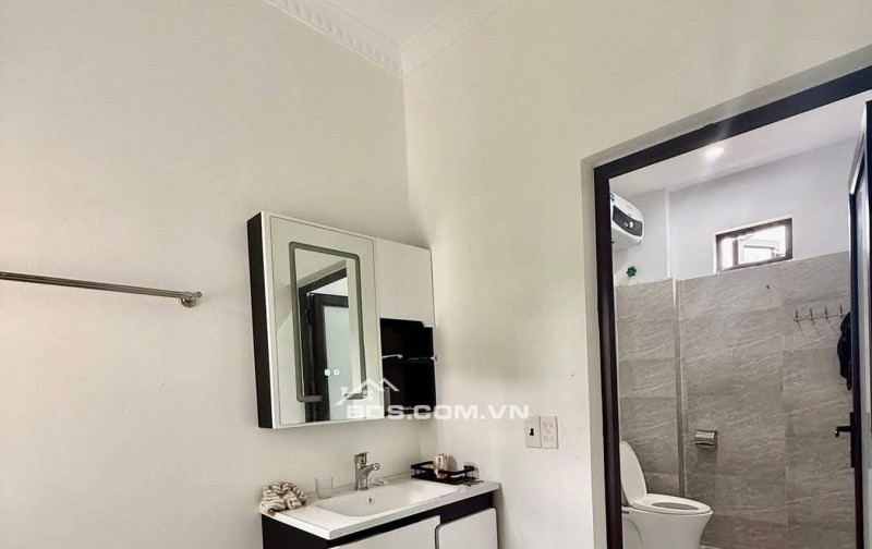 BÁN NHÀ 2.2 TỶ 3 TẦNG 54M2 XÂY ĐỘC LẬP NGÕ LƯƠNG THẾ VINH