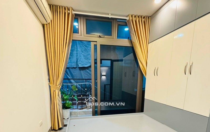 Bán Nhà Ở Luôn Vĩnh Hưng, Hoàng Mai 18m, 3 tầng, mt 3.2m, giá 1.68 tỷ.