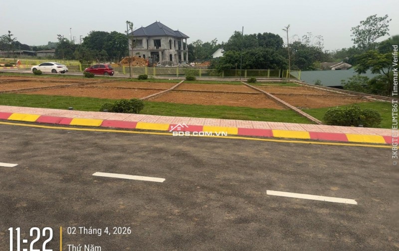 Chính chủ cần bán lô đất tại Hòa Lạc cách Quốc lộ 21 300m diện tích 100m2 mặt tiền 6m chỉ hơn 2 tỷ