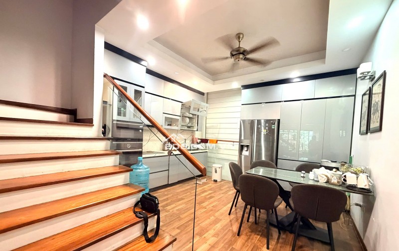 PHÂN LÔ - NGÕ THÔNG BÀN CỜ - - GARA Ô TÔ - NHÀ DÂN KIÊN CỐ - HOÀNG CẦU - ĐỐNG ĐA