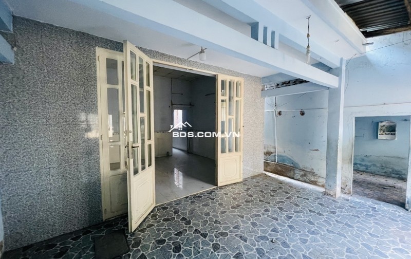 Bán Đất Tặng Nhà C4, Cách 2 Căn Ra Đường Xe Tải, Phường An Nhơn(Phường 6 cũ), Gò Vấp