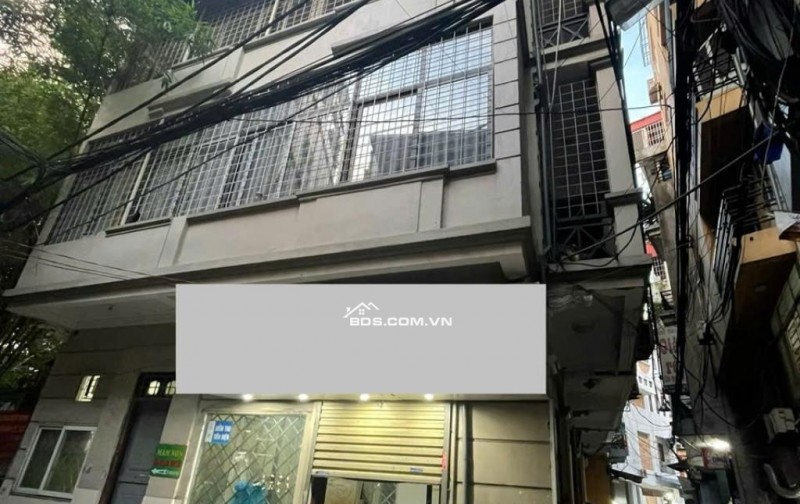 LÔ GÓC- NGÕ OTO THÔNG KINH DOANH- VF3 PHÓNG- VÀI BƯỚC RA PHỐ- SẦM UẤT