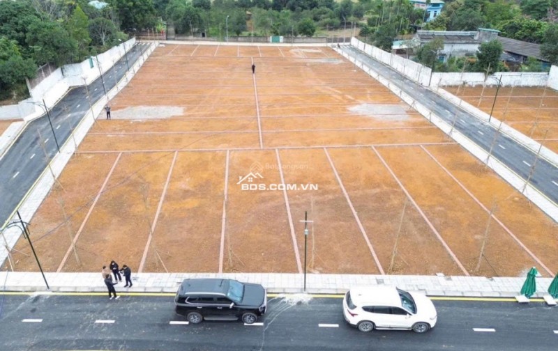 Siêu hiếm lô góc 2 mặt tiền view hồ Đồng Trạng gần ĐHQG, DT 102,5m2 full thổ cư, sẵn sổ