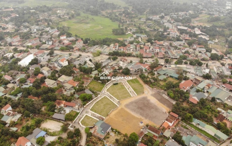 Chính chủ cần bán lô ngoại giao - trục chính rộng 10m - gần đại học QGHN, CNC - sẵn sổ, full thổ cư