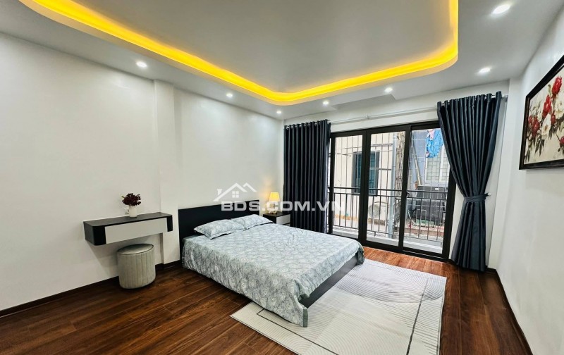 Bán Nhà Gần Phố Cự Lộc, Thanh Xuân 35m, 4 tầng, mt 4m, giá 10.85 tỷ.