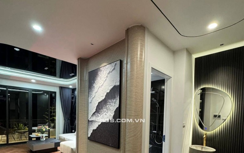 Bán Nhà Gần Phố Khương Đình, Thanh Xuân 48m, 6 tầng, mt 4m, giá 13.9 tỷ.