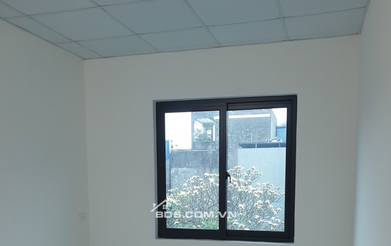 BÁN NHÀ ĐẸP 1.8 TỶ 3 TẦNG 28M2 ( ĐÔNG NAM ) GẦN NGAY CẦU ĐÒ QUAN