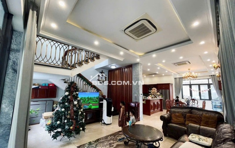 Bán GẤP nhà Biệt thự Đặng Thùy Trâm ngang 10m 200m2 4 tầng đẹp view sông chỉ 30 tỷ