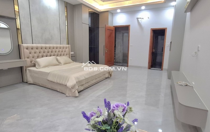 BÁN GẤP NHÀ LĨNH NAM - GẦN Ô TÔ - NHÀ ĐẸP - HOÀNG MAI