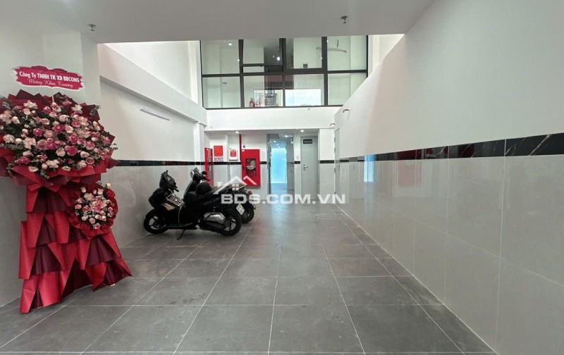 CHDV mới 6 lầu ngang 5.2m 116m2 17PN T.máy DT 100tr hẻm 114 Bùi Quang Là gần chợ 18 tỷ hơn