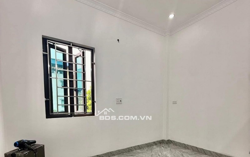 BÁN NHÀ 2.2 TỶ 3 TẦNG 54M2 XÂY ĐỘC LẬP NGÕ LƯƠNG THẾ VINH