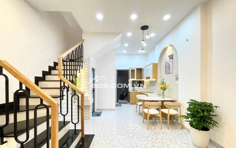 Siêu phẩm sát mặt tiền Bùi Đình Túy, Bình Thạnh, 45 m2, giá chỉ 6,9x tỷ