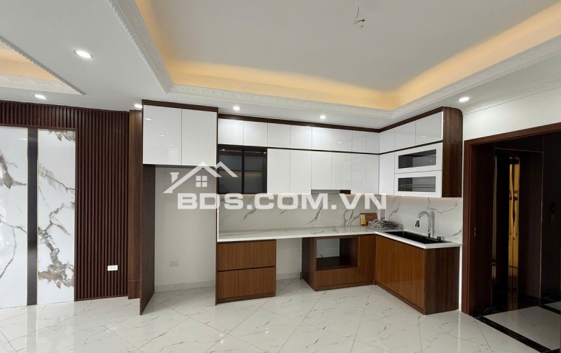 HIẾM! NHÀ MẶT PHỐ PHÂN LÔ – 7 TẦNG – VỈA HÈ RỘNG – DÒNG TIỀN CỰC TỐT